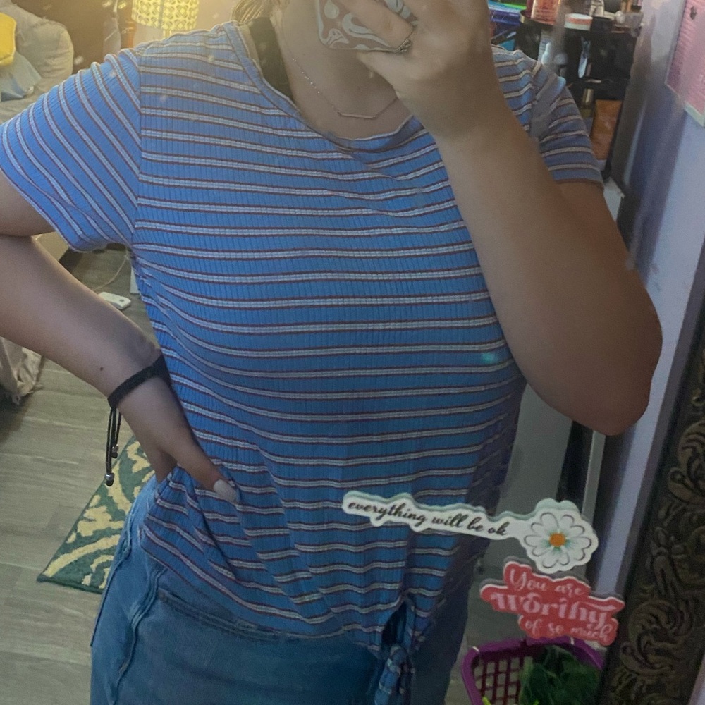 American Eagle striped knot shirt